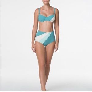 Flagpole Convertible top